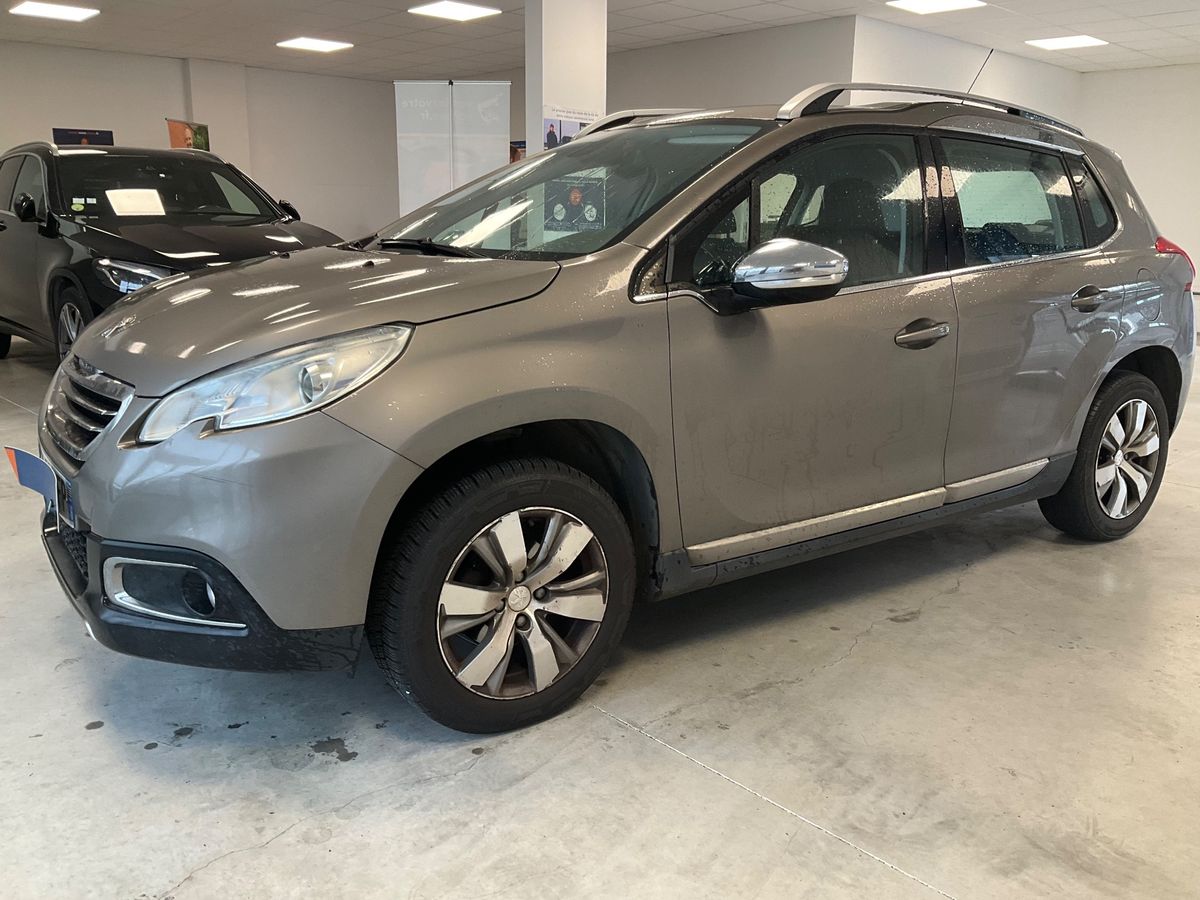 Peugeot 2008 1.2 VTi Allure