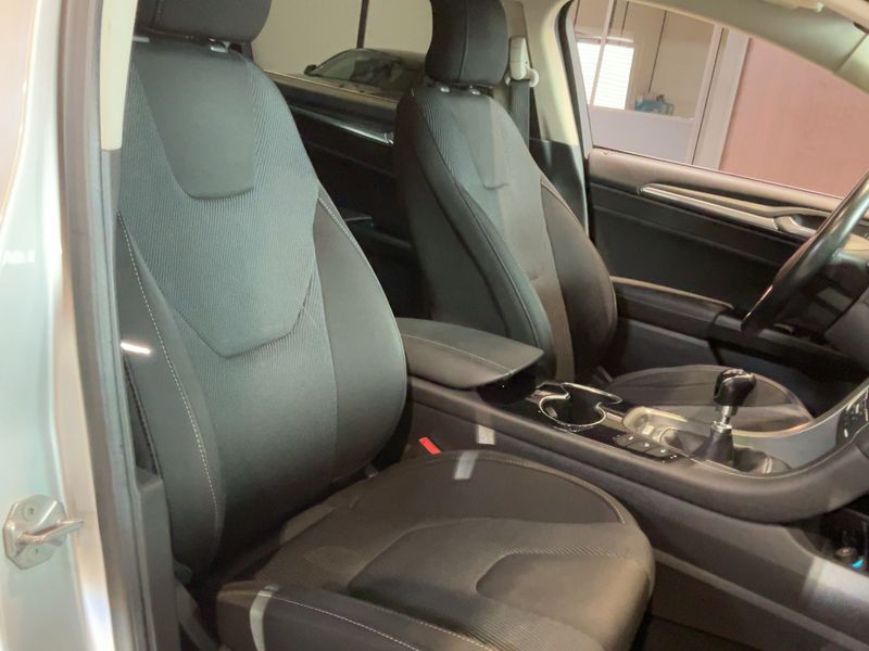 Ford Mondeo 2.0 TDCi Titanium 2016 – снимка 16