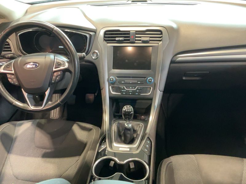 Ford Mondeo 2.0 TDCi Titanium 2016 – снимка 17