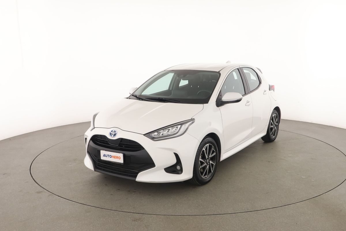 Toyota Yaris 2023 — photo 1