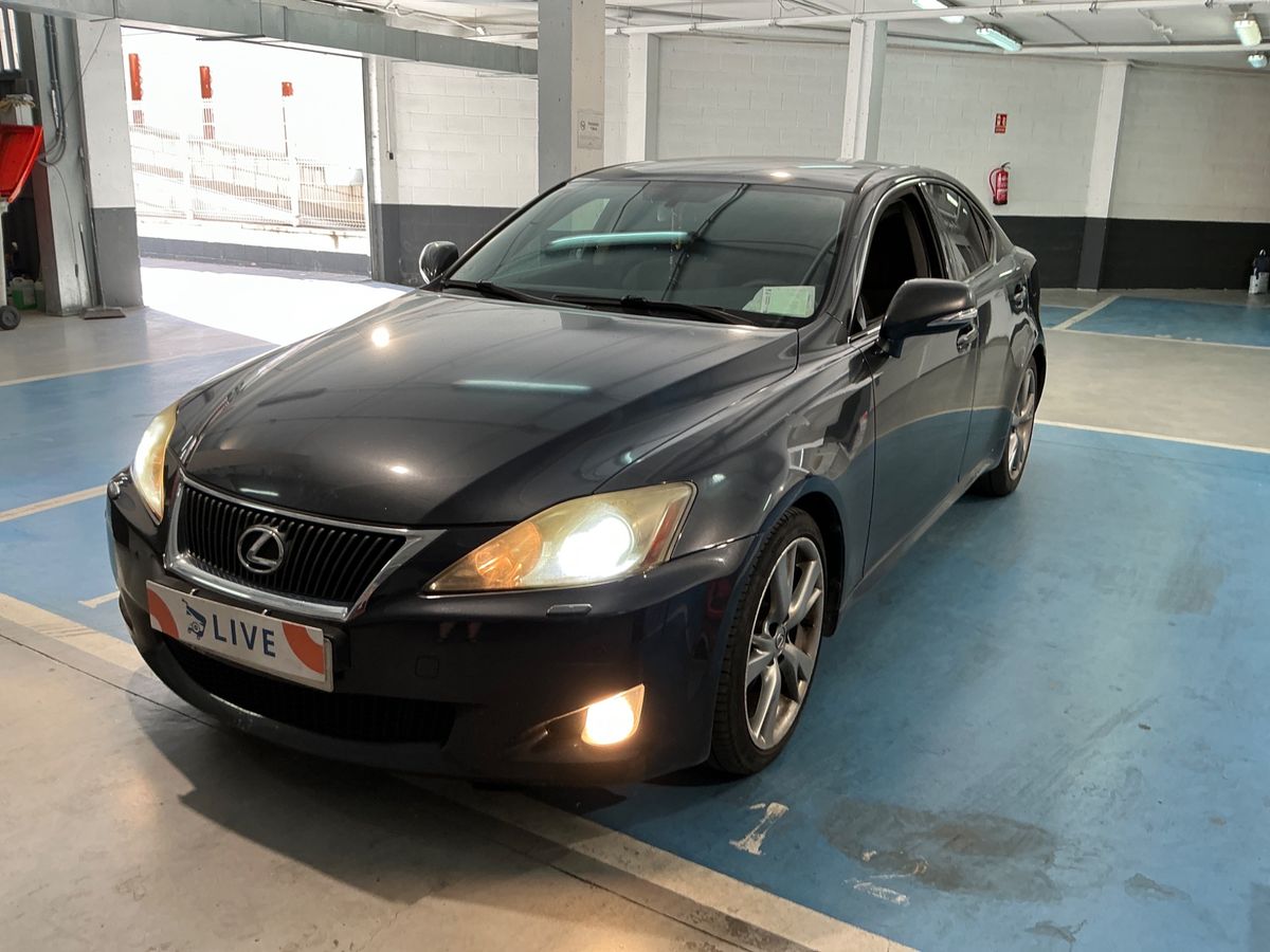 Lexus IS-Serie 2010