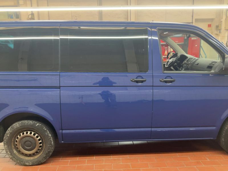 Volkswagen T5 Kombi 2.0 TDI — zdjęcie 7