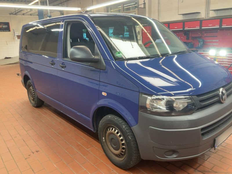 Volkswagen T5 Kombi 2.0 TDI — zdjęcie 8
