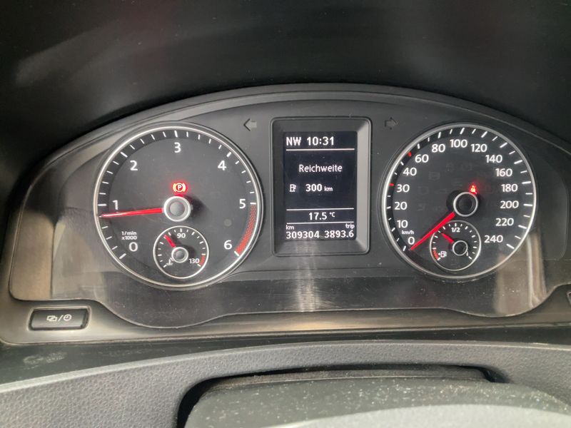 Volkswagen T5 Kombi 2.0 TDI — zdjęcie 13