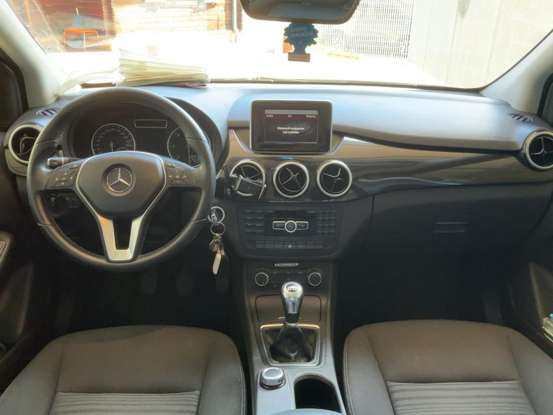 Mercedes-Benz B-Klasse B 180 CDI Executive 2013 – снимка 17