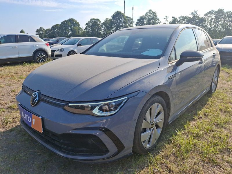 Golf VIII 1.5 eTSI ACT R-Line