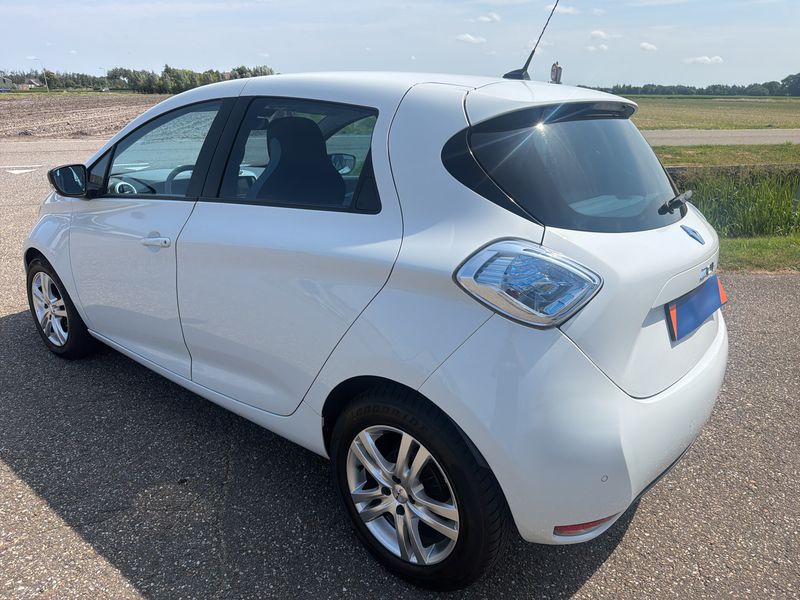 Renault Zoe electric drive 43 kW Life — zdjęcie 3