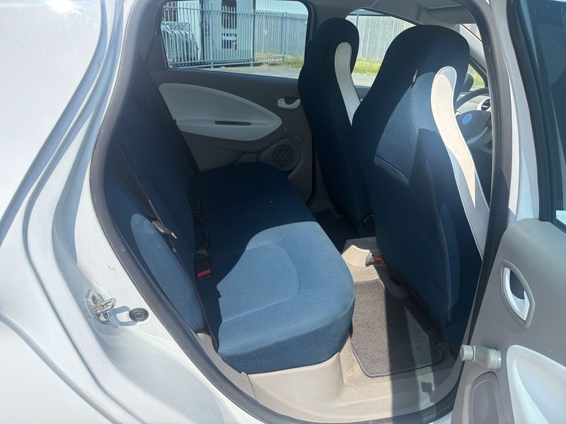 Renault Zoe electric drive 43 kW Life — zdjęcie 14