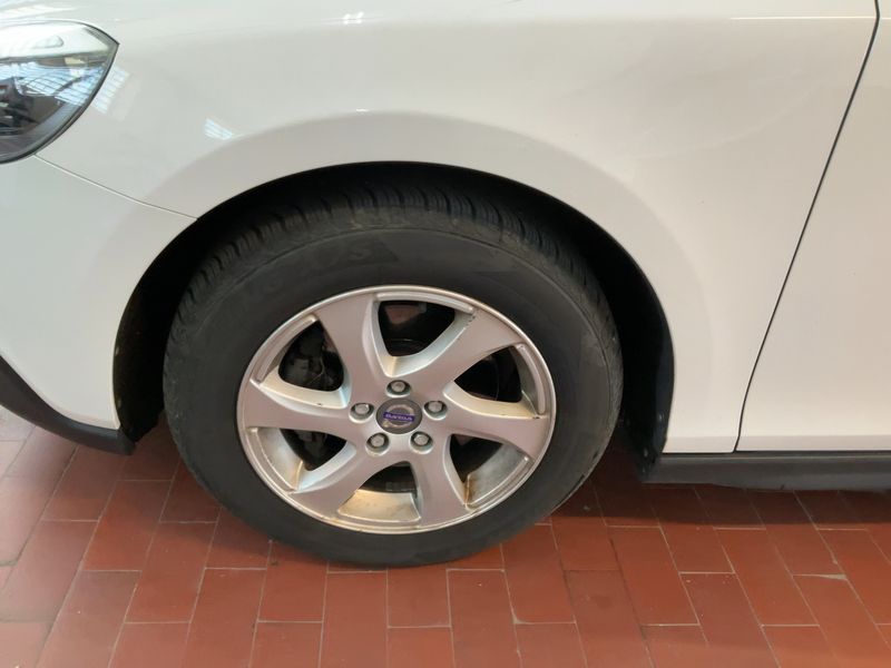 Volvo V40 Cross Country 1.6 D2 Kinetic 2014 – снимка 3