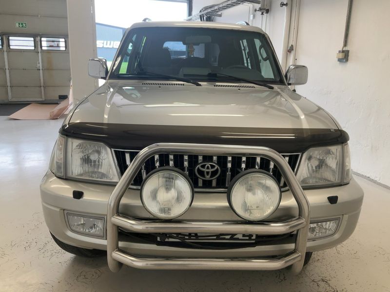 Toyota Land Cruiser 3.0 D-4D GX — zdjęcie 9