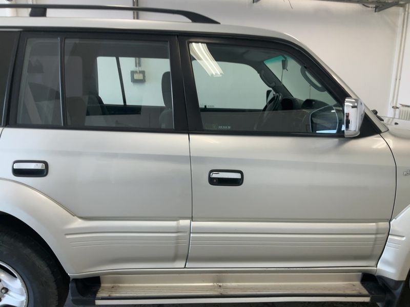 Toyota Land Cruiser 3.0 D-4D GX — zdjęcie 7