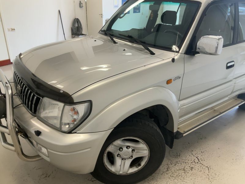 Toyota Land Cruiser 3.0 D-4D GX — zdjęcie 2