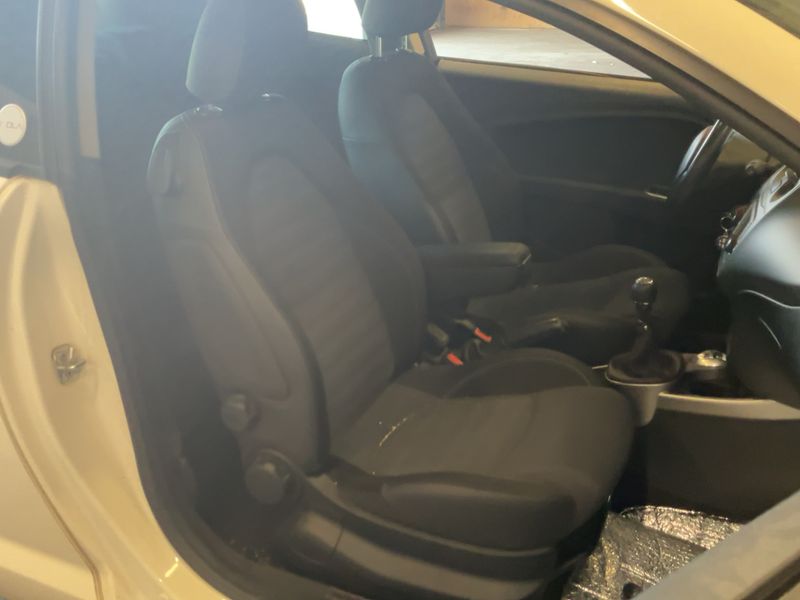 Alfa Romeo MiTo 0.9 TwinAir Super — zdjęcie 11