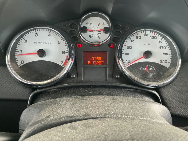 Peugeot 207 1.6 Sport — zdjęcie 4