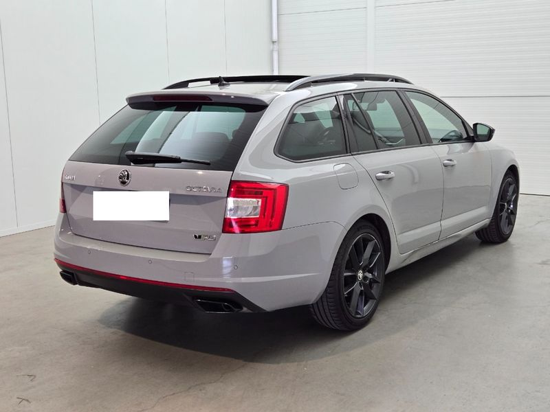 Skoda Octavia 2.0 TSI RS — zdjęcie 3