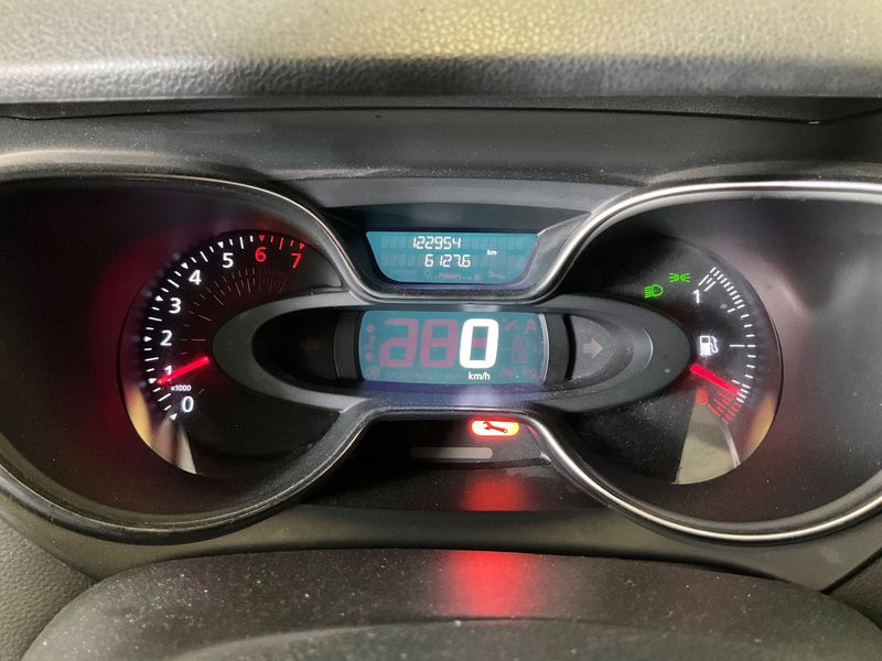 Renault Captur 1.2 TCe Energy Intens — zdjęcie 13