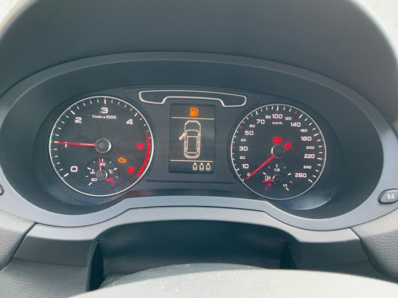 Audi Q3 2.0 TDI 2012 – снимка 19