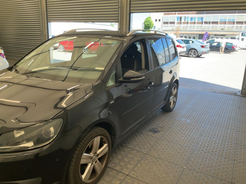 Volkswagen Touran 2.0 TDI Life BlueMotion Tech 2014 – снимка 2