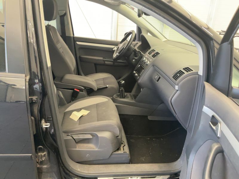 Volkswagen Touran 2.0 TDI Life BlueMotion Tech 2014 – снимка 17