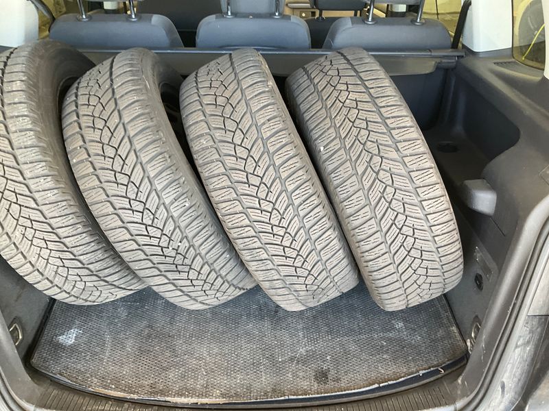 Volkswagen Touran 2.0 TDI Life BlueMotion Tech 2014 – снимка 45