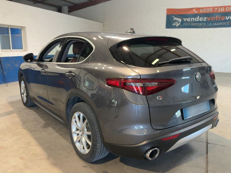 Alfa Romeo Stelvio 2.2 JTDM Lusso Q4 — zdjęcie 3