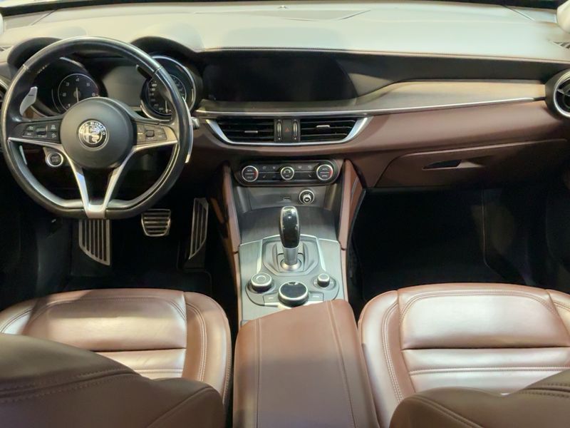 Alfa Romeo Stelvio 2.2 JTDM Lusso Q4 — zdjęcie 12