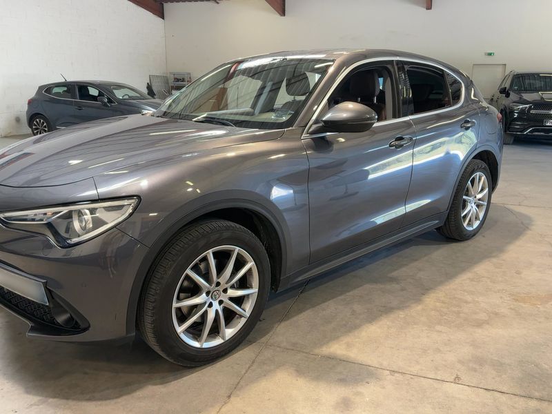 Alfa Romeo Stelvio 2.2 JTDM Lusso Q4 — zdjęcie 2