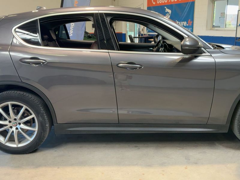 Alfa Romeo Stelvio 2.2 JTDM Lusso Q4 — zdjęcie 7