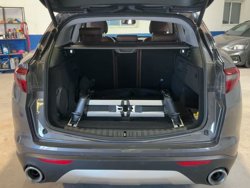 Alfa Romeo Stelvio 2.2 JTDM Lusso Q4 — zdjęcie 10