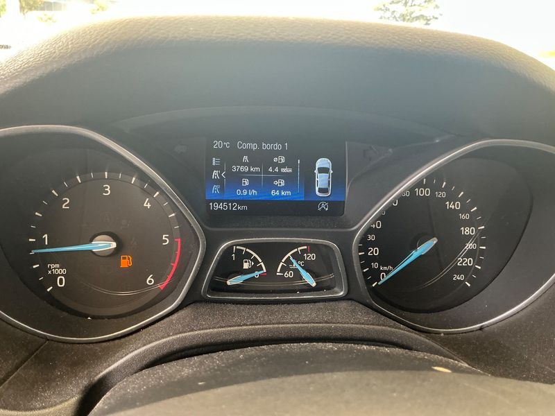 Ford Focus 1.5 TDCi Business — zdjęcie 13