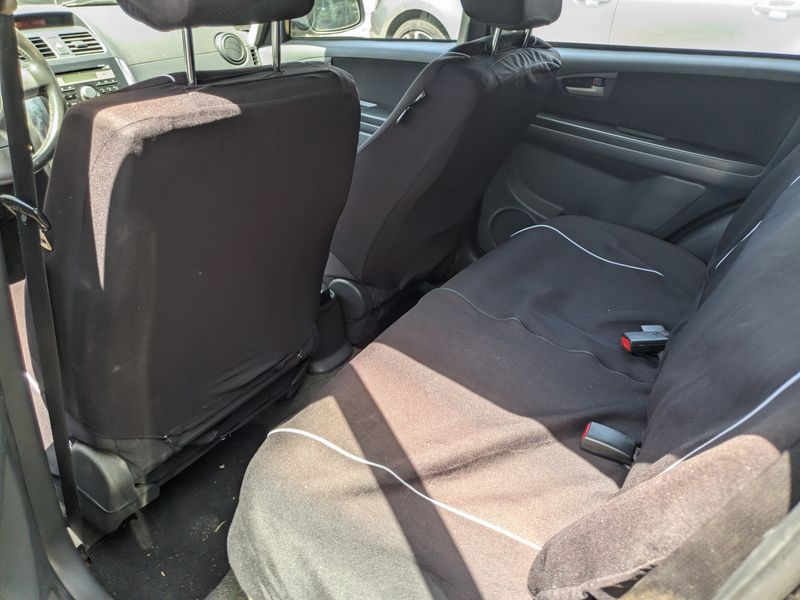 Suzuki SX4 1.6 Comfort — zdjęcie 13