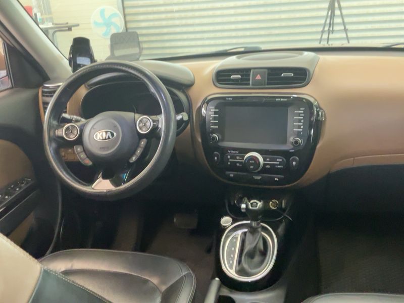 Kia Soul 1.6 CRDi Spirit — zdjęcie 12