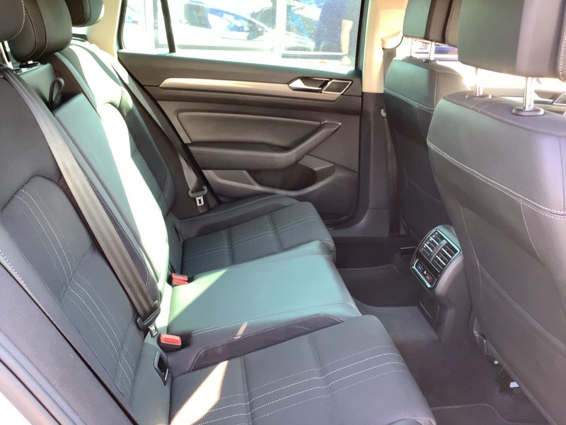 Volkswagen Passat Alltrack 2.0 TDI 4Motion BlueMotion Tech — zdjęcie 14
