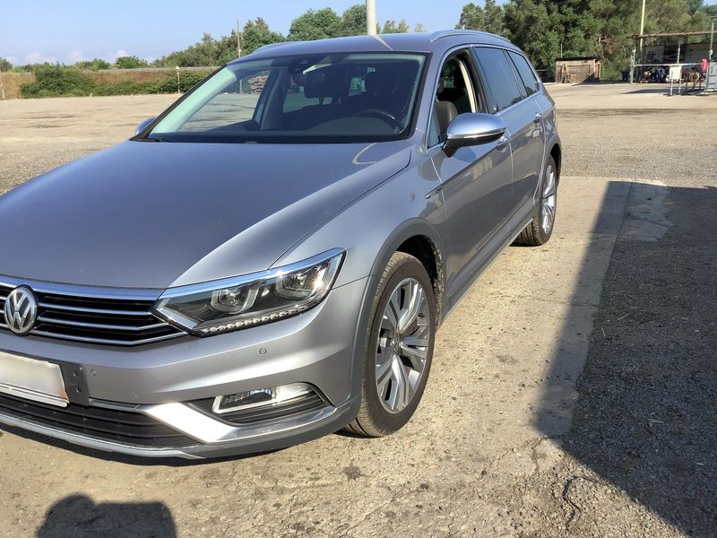 Volkswagen Passat Alltrack 2.0 TDI 4Motion BlueMotion Tech — zdjęcie 2
