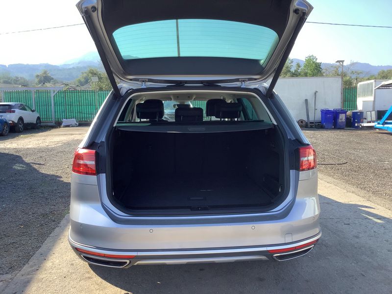 Volkswagen Passat Alltrack 2.0 TDI 4Motion BlueMotion Tech — zdjęcie 10