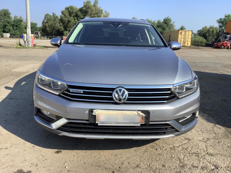 Volkswagen Passat Alltrack 2.0 TDI 4Motion BlueMotion Tech — zdjęcie 9