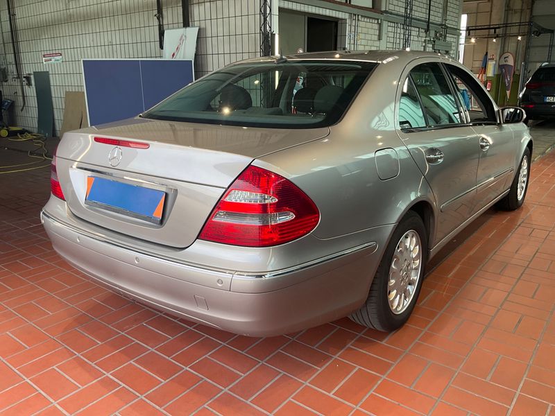 Mercedes-Benz E-Klasse E 200 Kompressor Elegance — zdjęcie 2