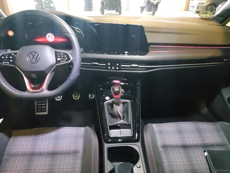 Volkswagen Golf VIII 2.0 TSI GTI — zdjęcie 21