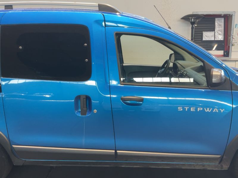 Dacia Dokker 1.3 TCe Stepway Plus — zdjęcie 7