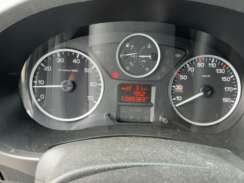 Citroen Berlingo 1.2 e-THP XTR — zdjęcie 13