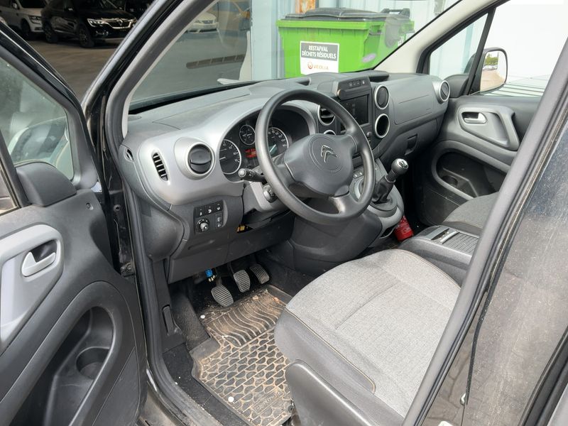 Citroen Berlingo 1.2 e-THP XTR — zdjęcie 12