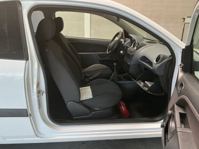 Ford Fiesta 1.4 TDCi Basis — zdjęcie 3