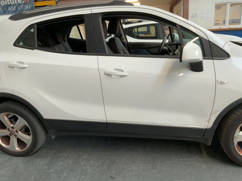 Opel Mokka 1.7 CDTI Edition ecoFlex — zdjęcie 7