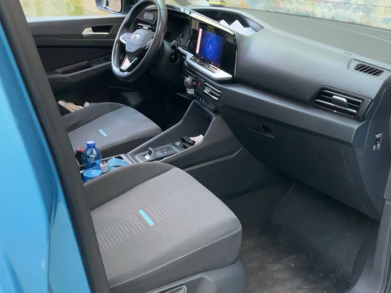 Ford Grand Tourneo Connect 2.0 TDCi EcoBlue Active — zdjęcie 11