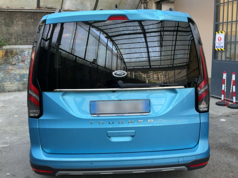 Ford Grand Tourneo Connect 2.0 TDCi EcoBlue Active — zdjęcie 5