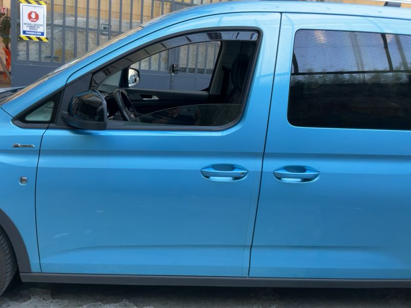 Ford Grand Tourneo Connect 2.0 TDCi EcoBlue Active — zdjęcie 4