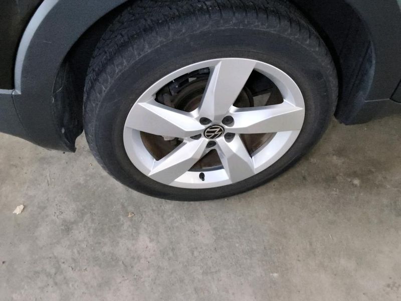 Volkswagen T-Cross 1.0 TSI Style — zdjęcie 25