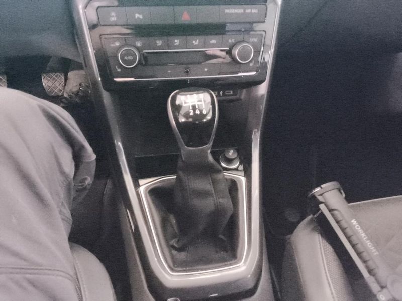Volkswagen T-Cross 1.0 TSI Style — zdjęcie 19
