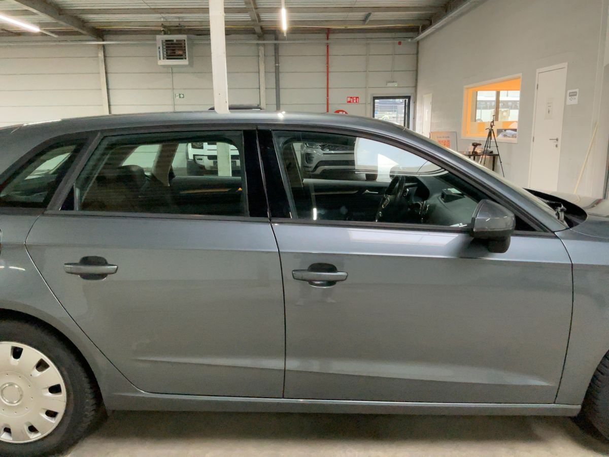 Audi A3 2015 — photo 11