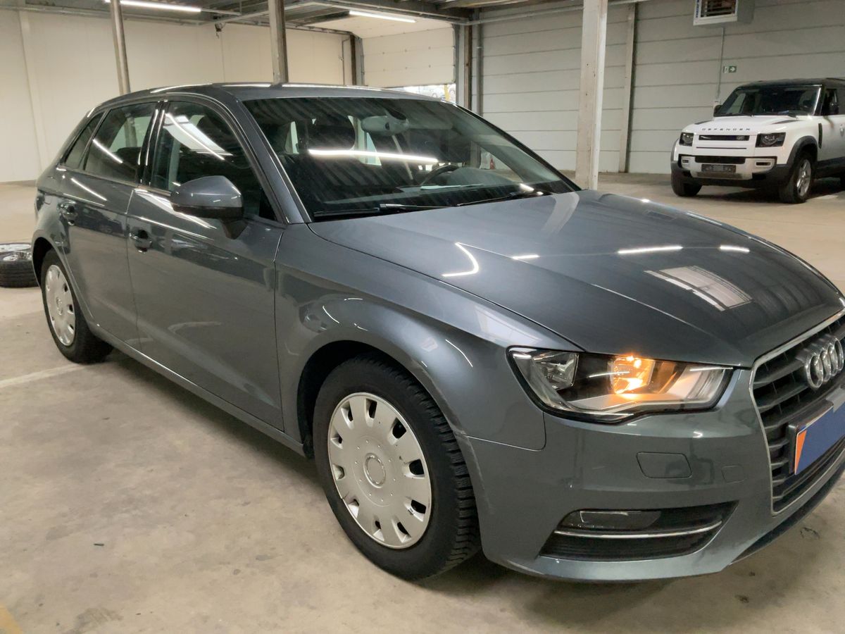 Audi A3 2015 — photo 13